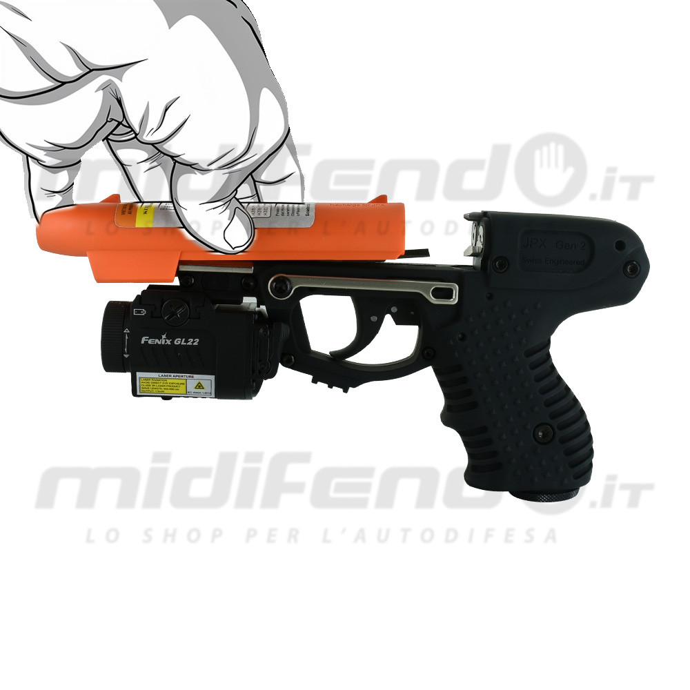 JPX2 Blackhawk pistola al peperoncino vista laterale con cartuccia arancione inserita e torcia laser Fenix GL22 montata sotto la canna, impugnatura nera ergonomica